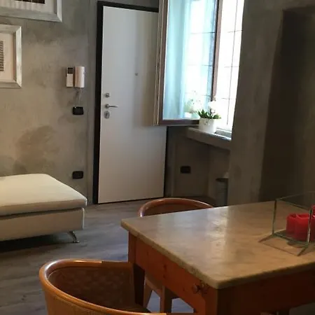Lavanda Il Nuovo E Vecchio Apartment Bellano